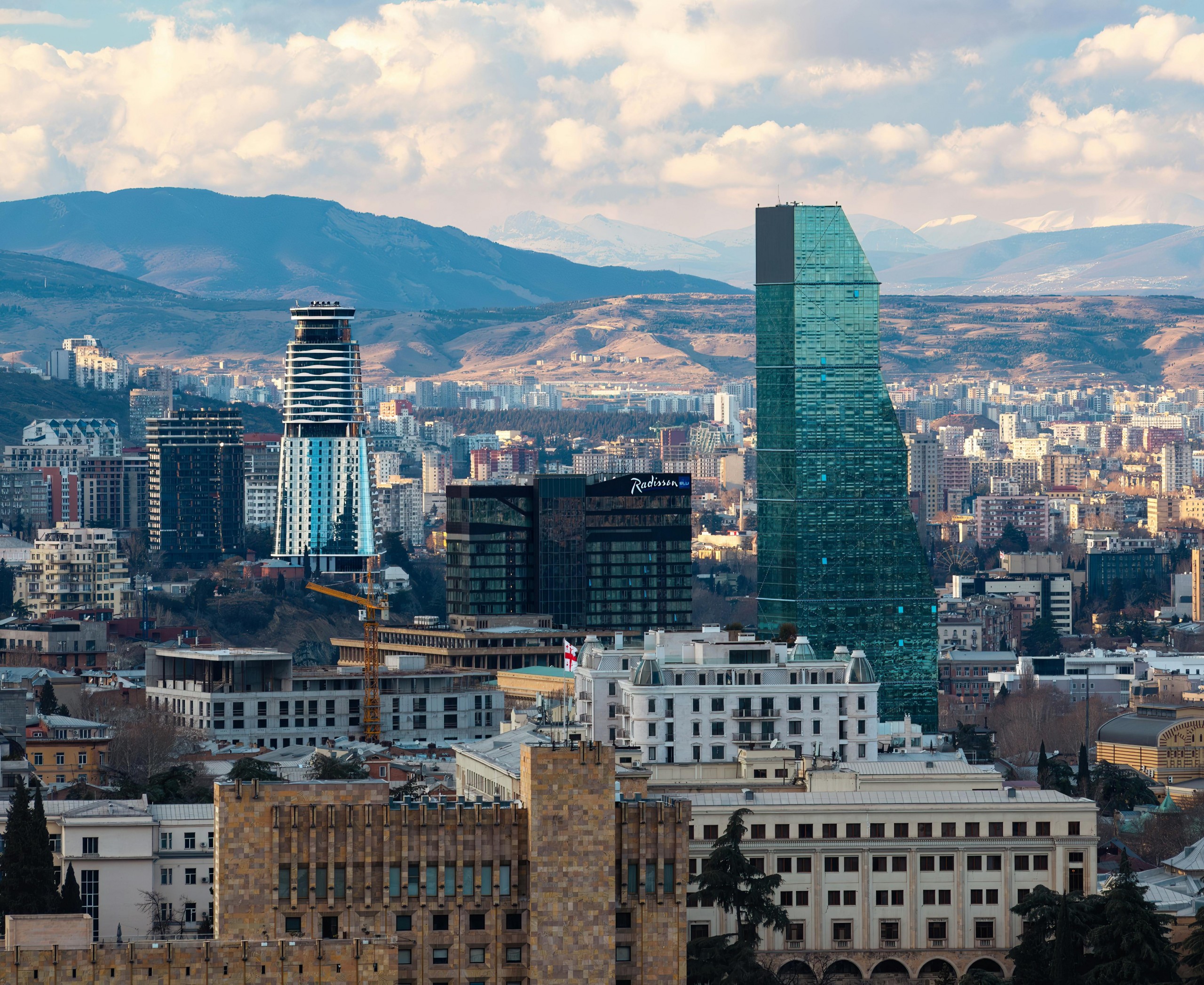 Легко ли пройти комплаенс в грузинском банке? Мнение юристов REVERA Georgia